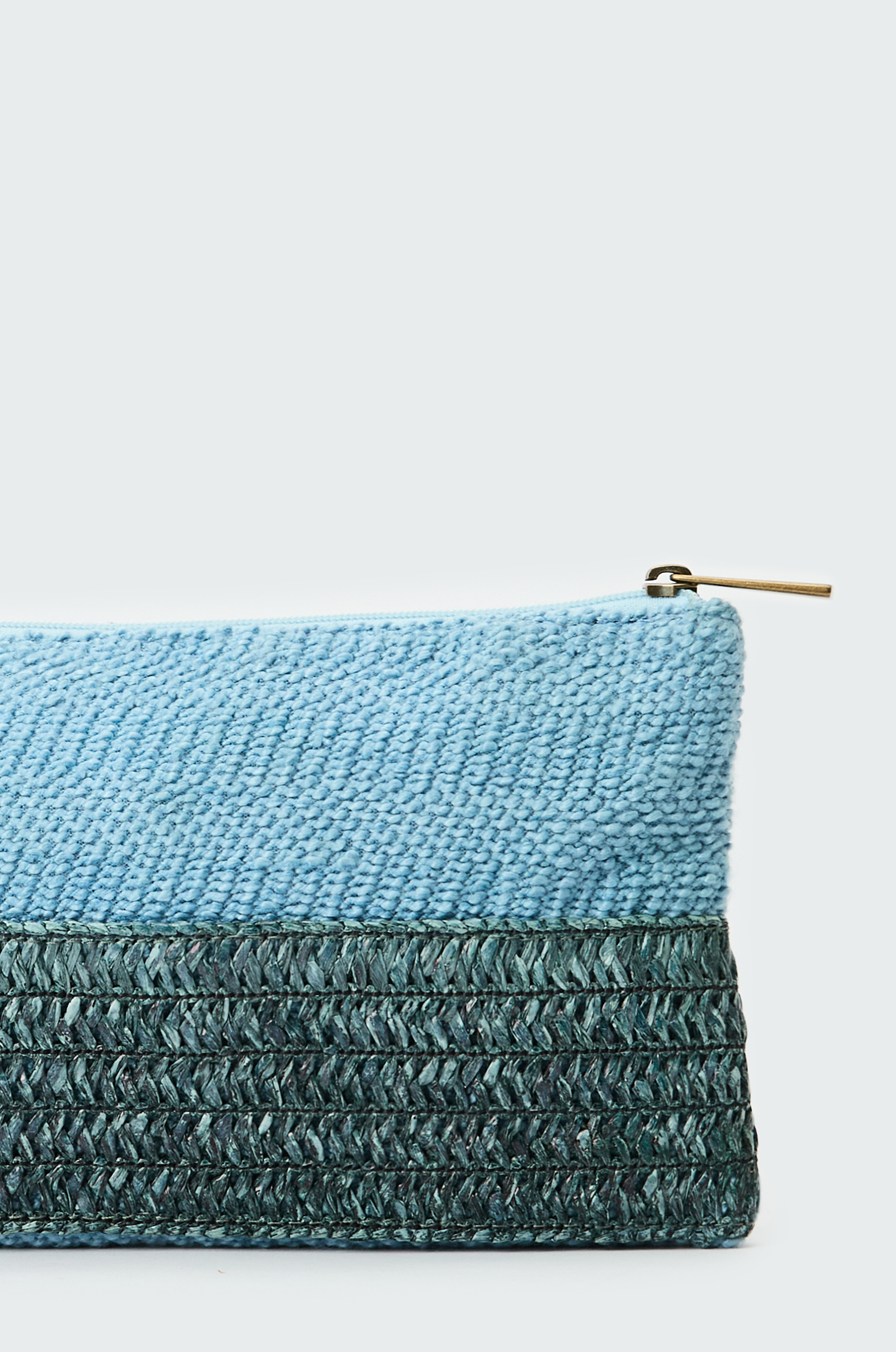 CARILI CLUTCH