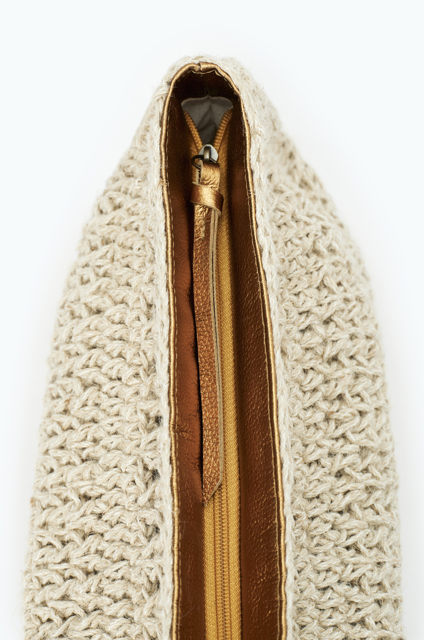 MIRANDA CLUTCH