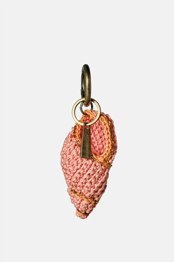 CONCHA CROCHET CHARM